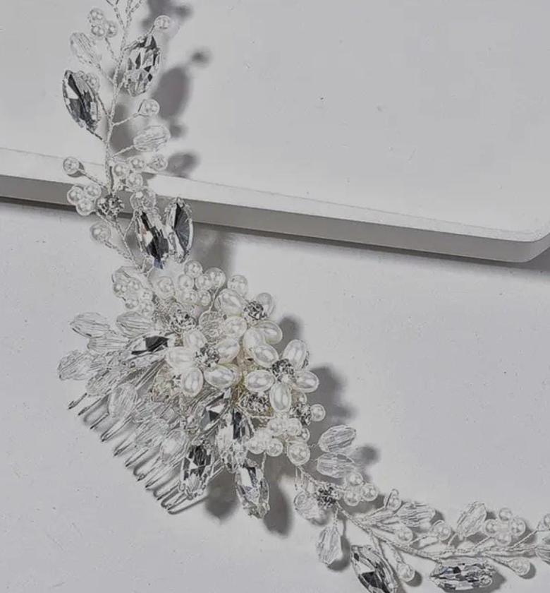 Bridal Hair comb image