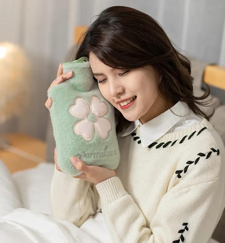 1000mls Hot water bottle  image