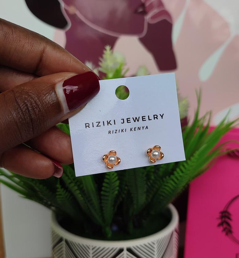 Waridi Stud Earrings  image