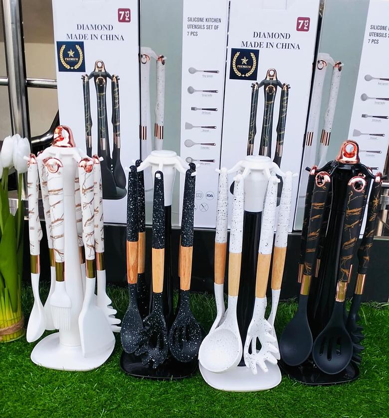 Generic 7pcs Silicone Spoon Set  image