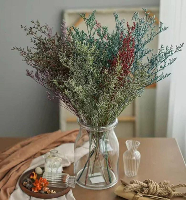 Dried flower bouquet. image