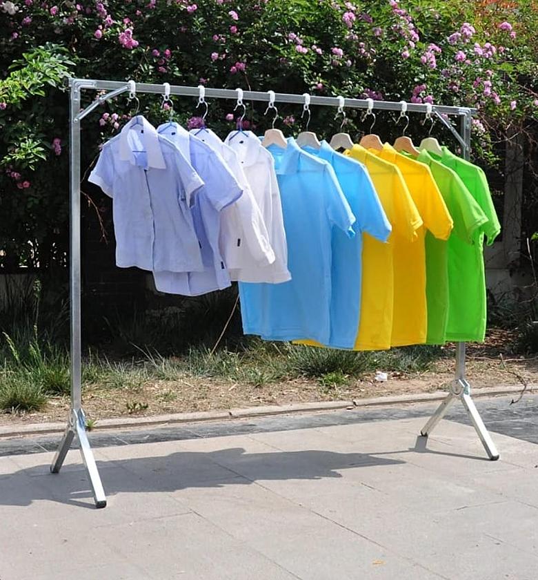 CLOTH RAIL. Single outdoor cloth rail image