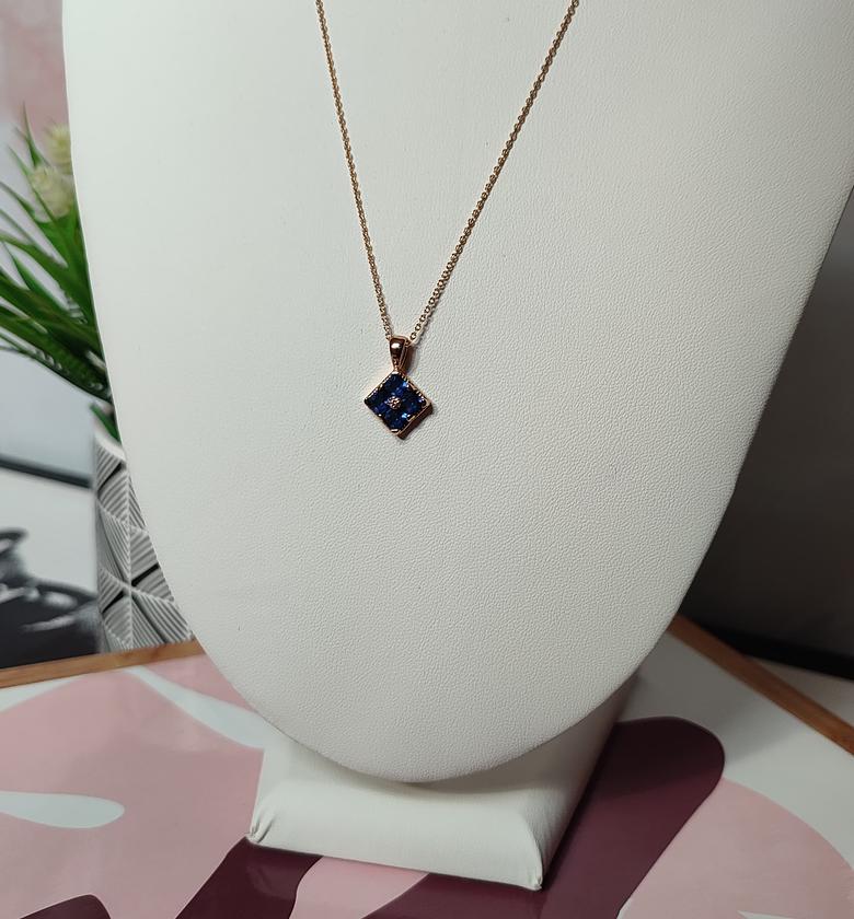 Clover Necklace image