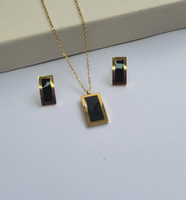 Black cut set  image