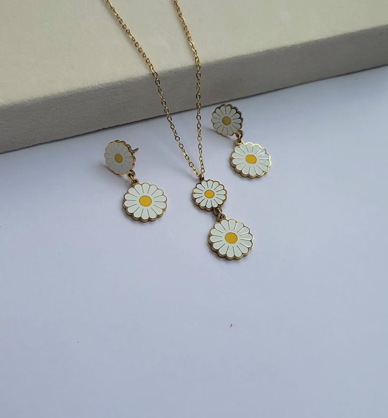 Daisy flower set image