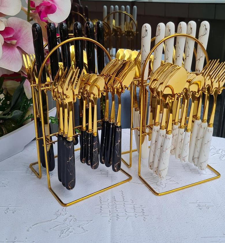 24 Pieces Golden Cutlery Set image