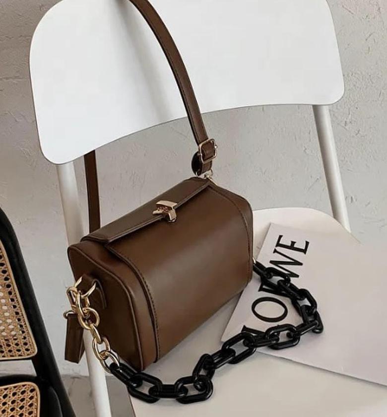 Ari Ladies Box Handbag image