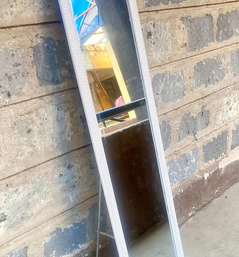 DRESSING MIRROR. Full Length White Dressing Mirror image