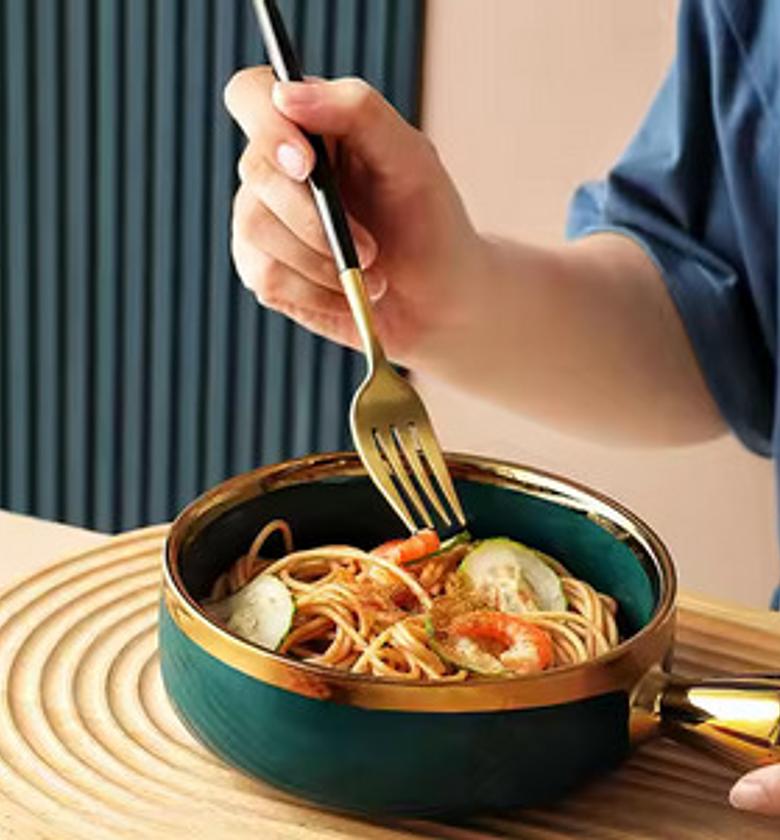 Snack bowl with handle and gold ring .  ✅Material: porceline ,Perfect for cereals 😋and breakfast 👌 image