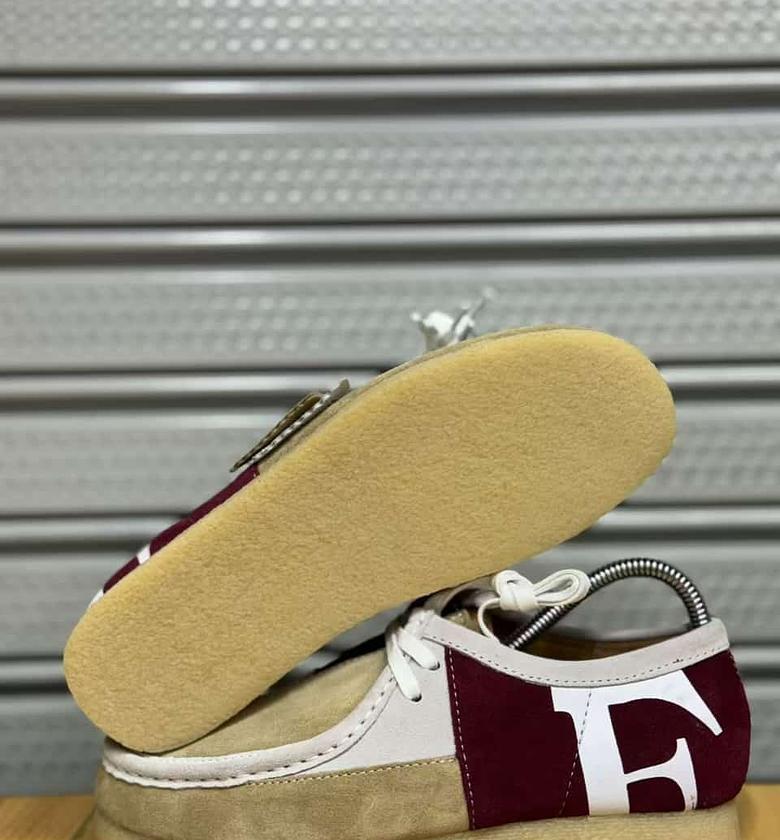 Men bank robber clarks image