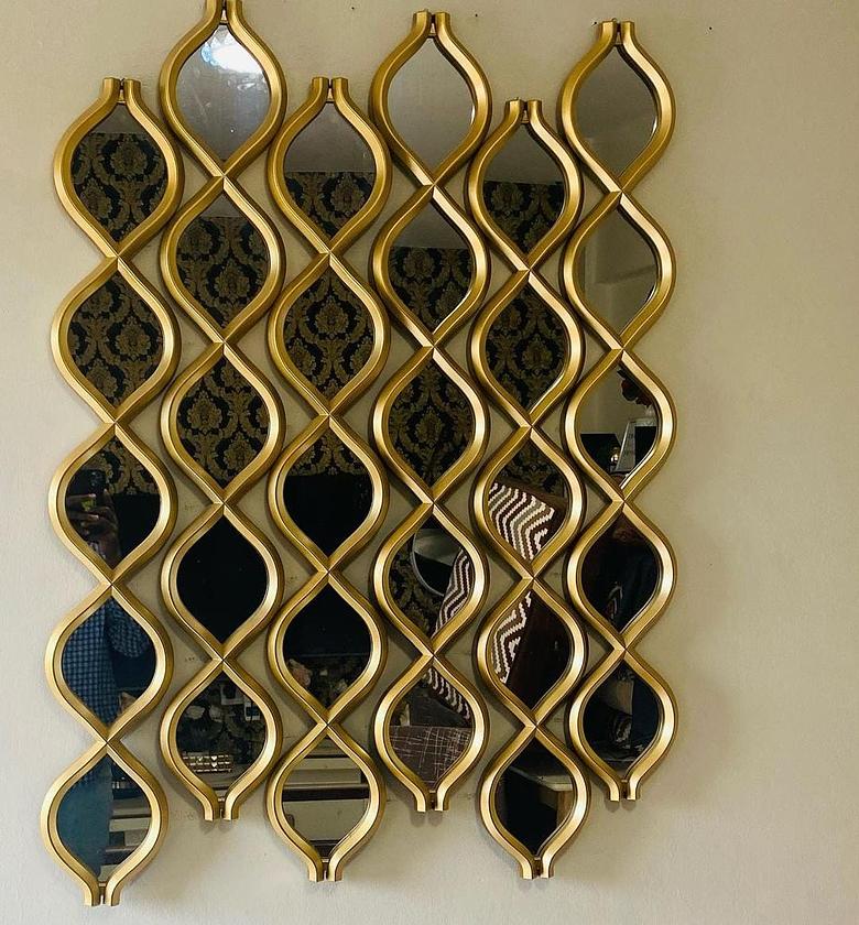 3 in 1 wavy decor mirrors.available in gold and silver.note it is sold as a set of 3. image