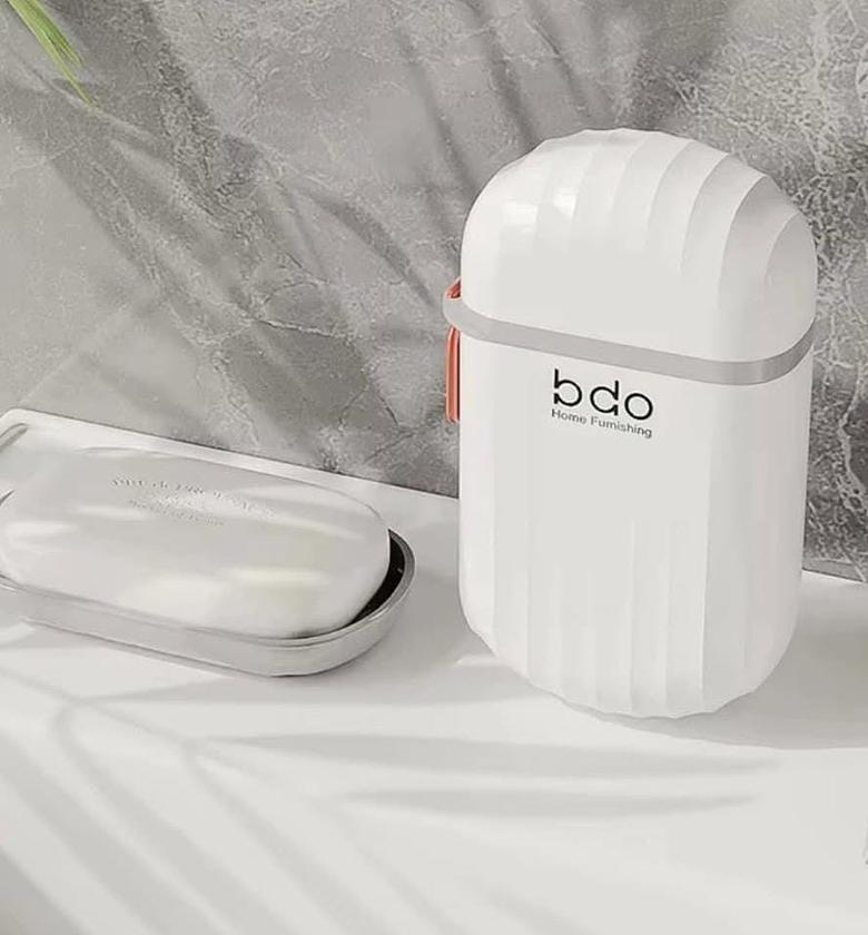 Portable travel soap dish. image