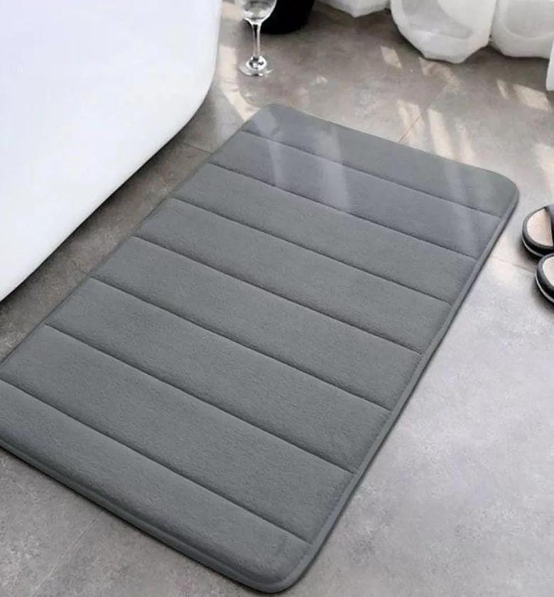 High quality absorbent bathroom door mats. image