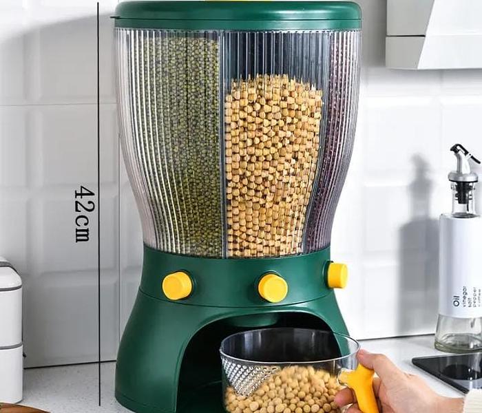 Partitioned rotation cereal dispenser image