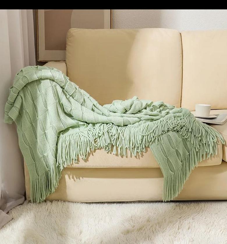 Solid Tassel Blanket  image