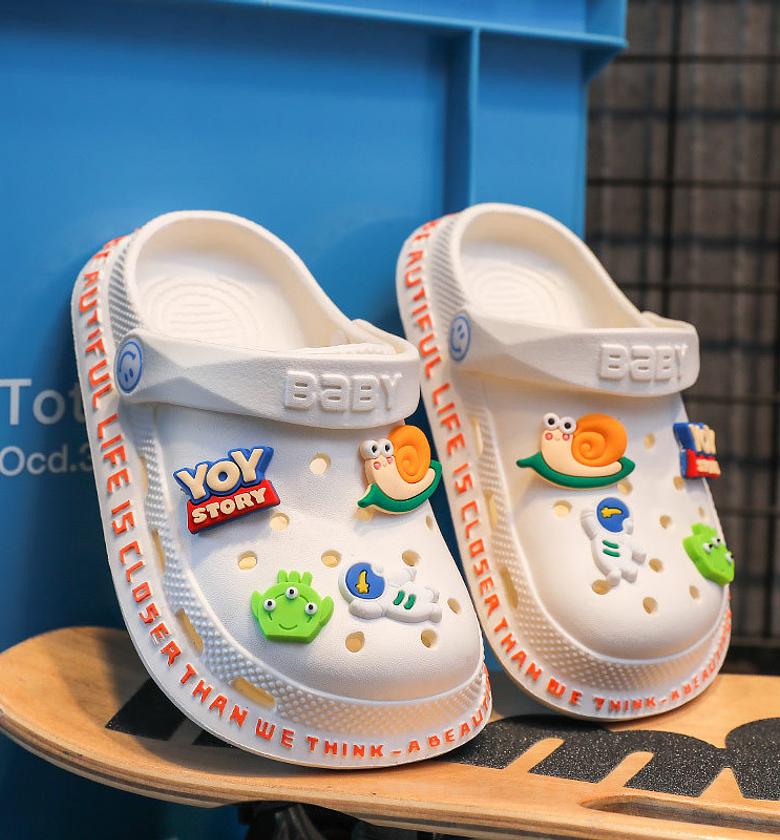 YOY Story crocs image