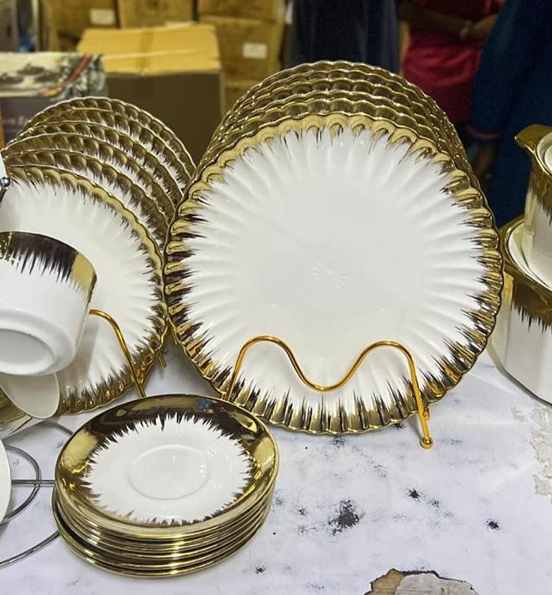 27 pcs Gold ring ceramic dinner set  image