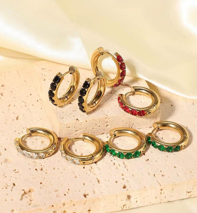 Gold coated Hypoallergenic Minimal Huggies image