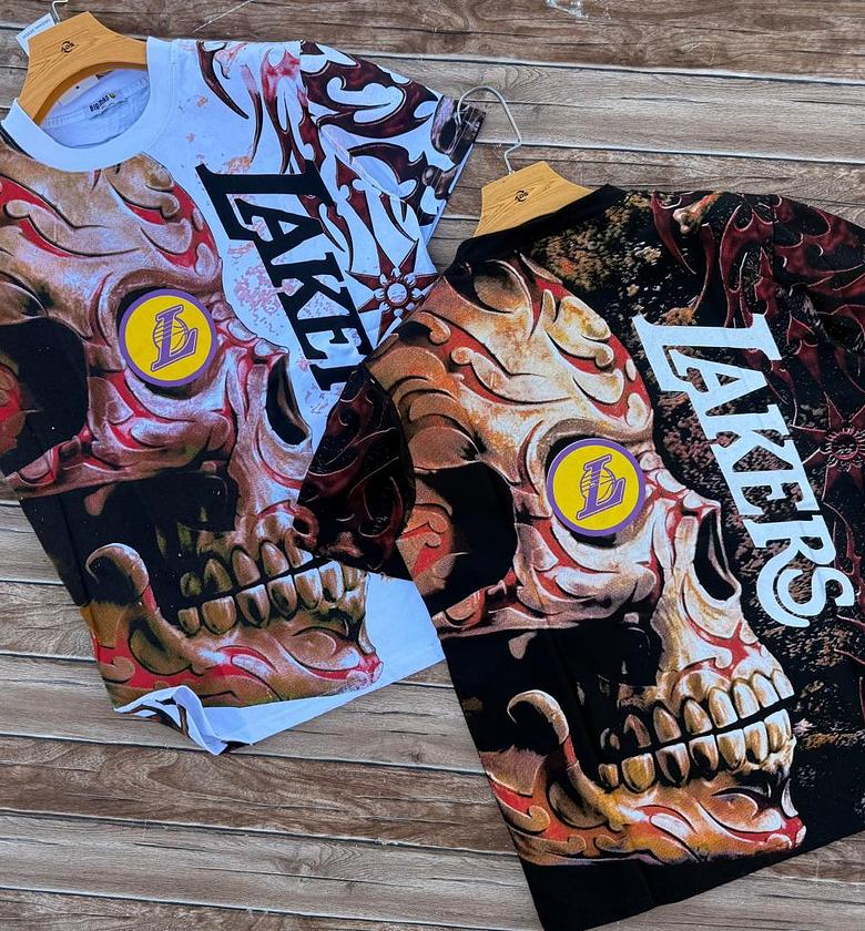 Graphics t-shirt image