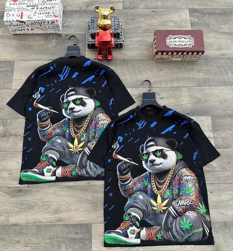 Graphics t-shirt image