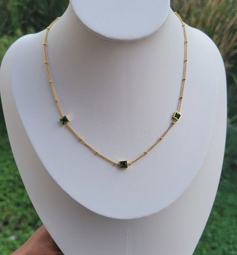 Misty emerald necklace  image