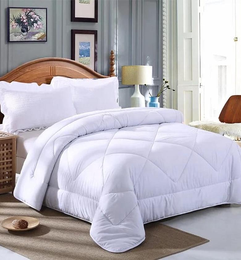 Tc white binded duvet ▫️220cm by 240cm ▫️6 ft by 7 ft ▪️2 pcs pillow cases ▫️1 pc bed sheet            image