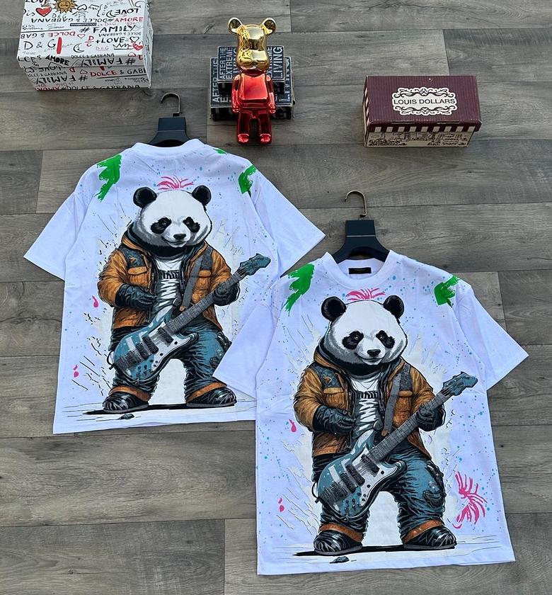 Graphics t-shirt image