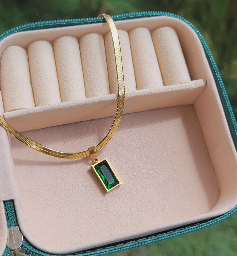 Melanie emerald necklace  image