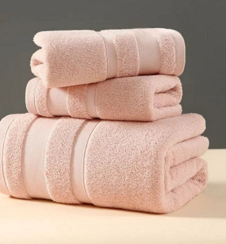 3 pcs premium quality towels image