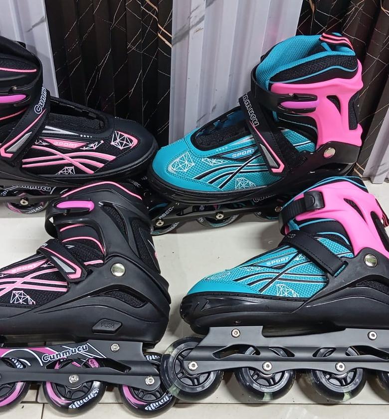 Adult skates with glowing wheels Sizes 42_45 image