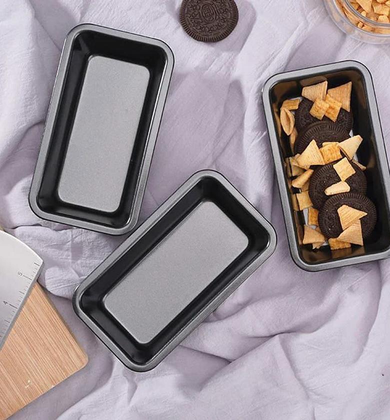 Bread baking tins  image
