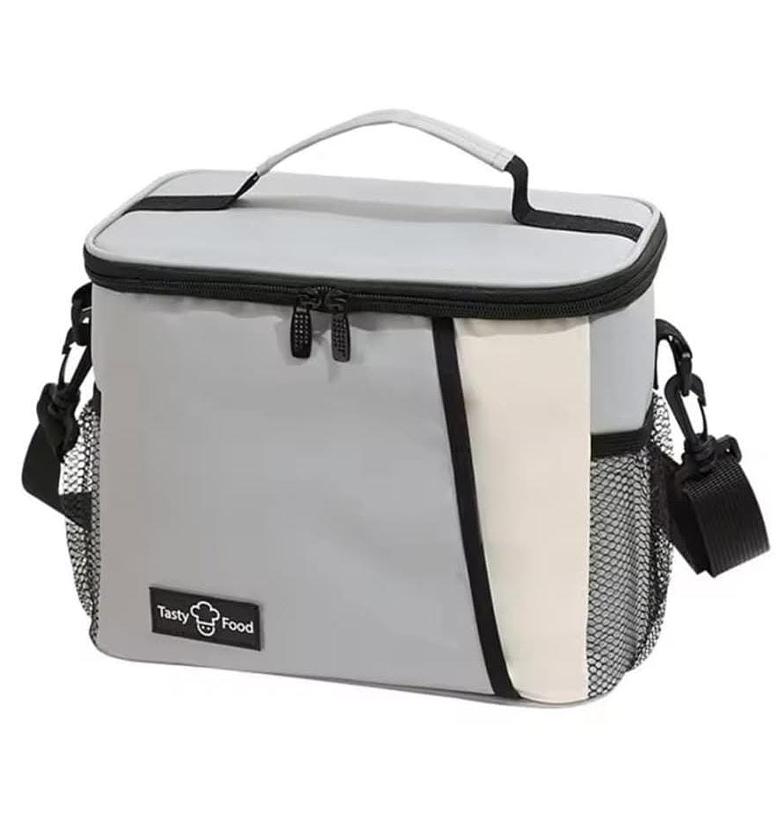 Insulated lunch bag. image