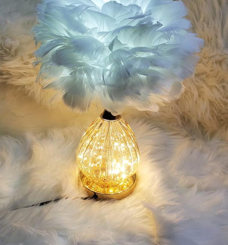CRYSTAL FEATHER LAMP TABLE image