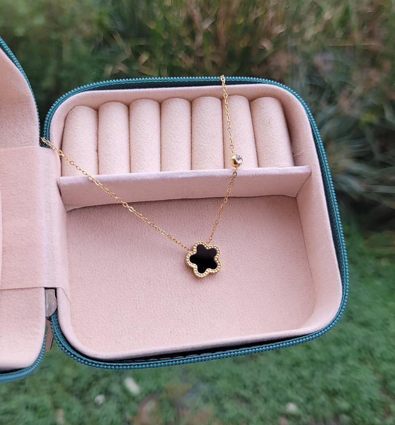 Star necklace  image