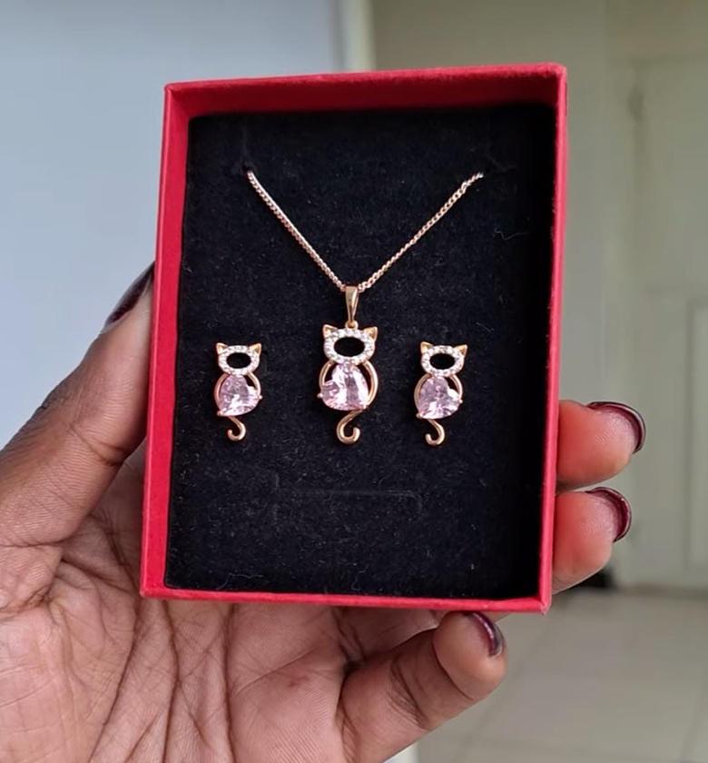 Hypoallergenic, non-tarnish, and anti-fading Gold Coated Necklace and Earrings set image