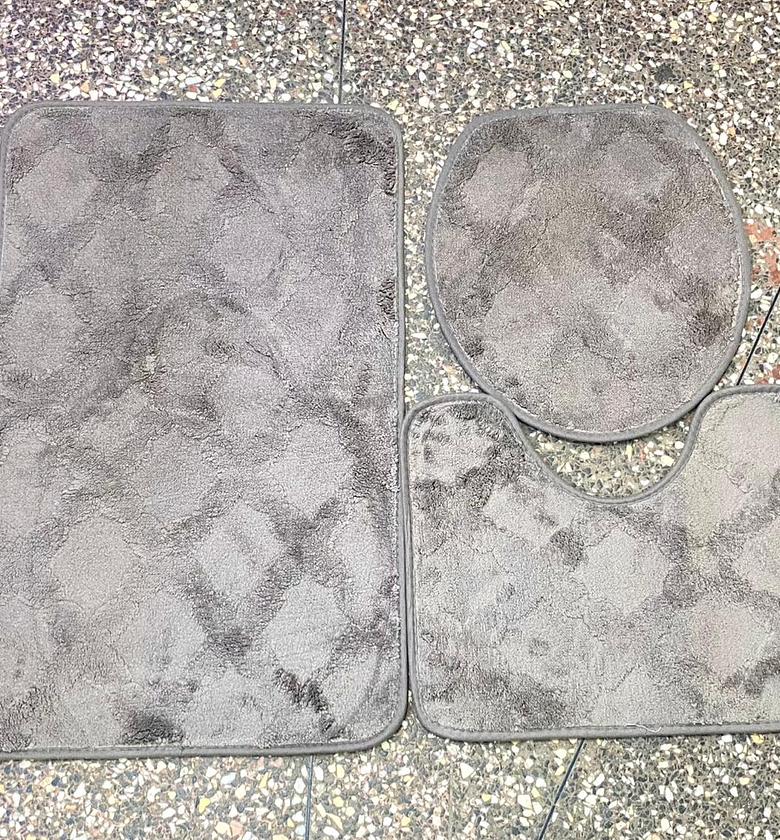 TOILET MAT SET. 3 Piece toilet set  image