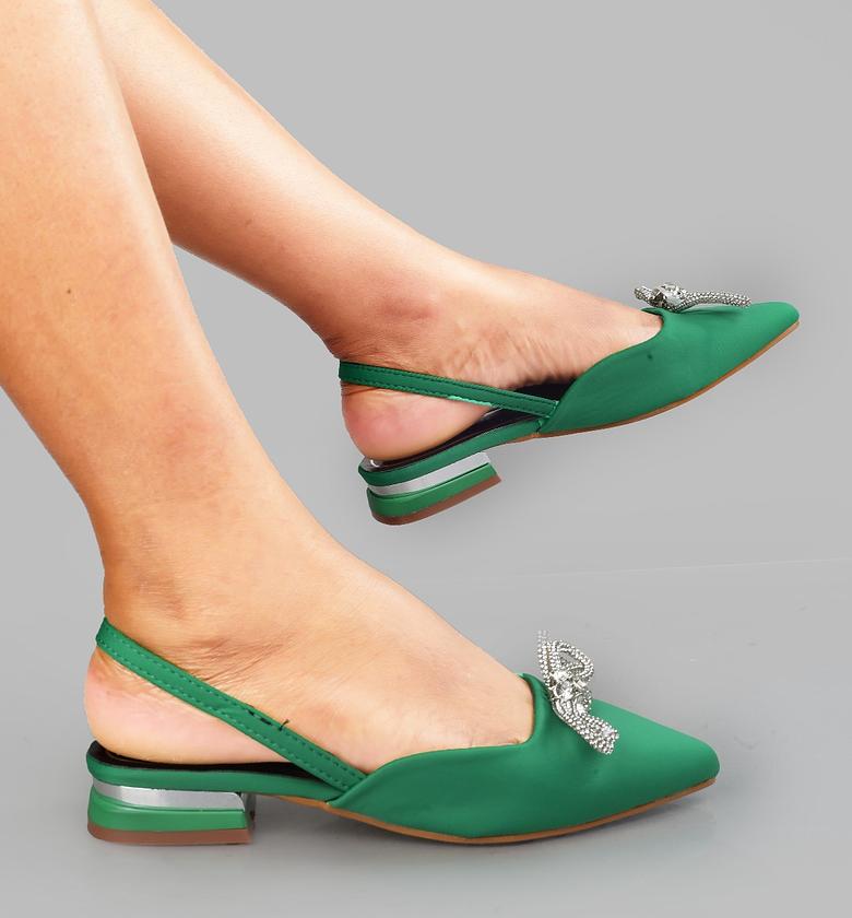 1 inch closed heels image