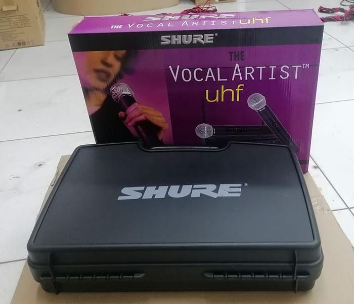 Shure Microphone Vocal Artist Uhf Microphone image