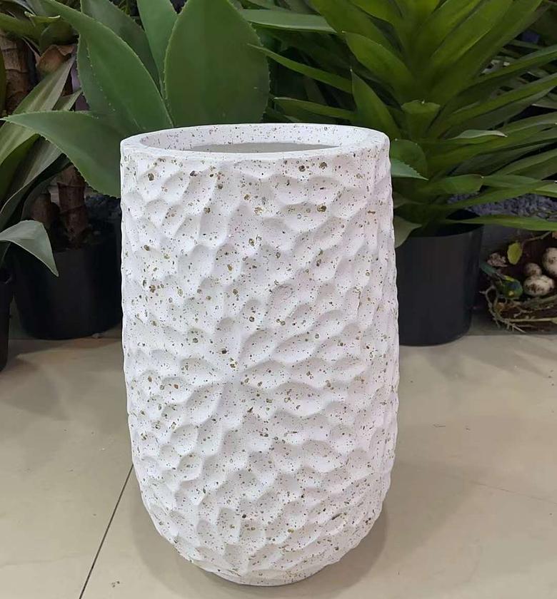 1PC ELEGANT CERAMIC VASE  image