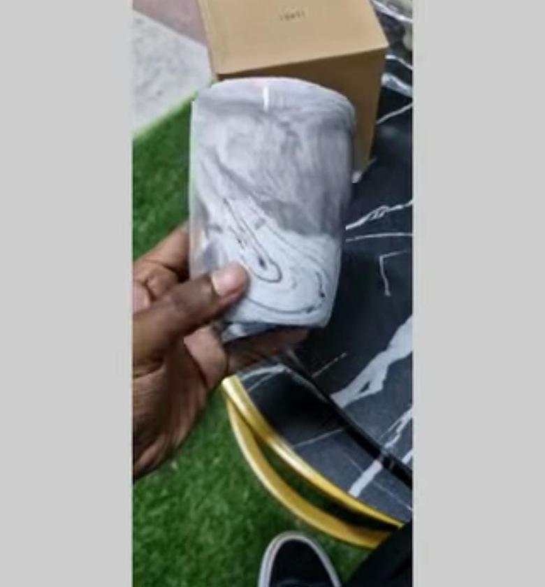 6pcs Coffee/tea mugs with irregular rim. image