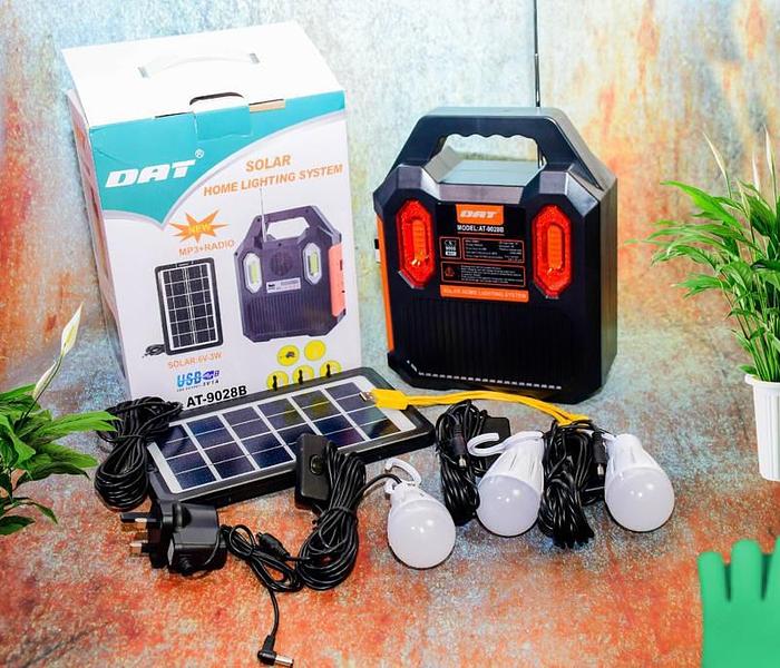 DAT 9028B Solar Kit With Radio image