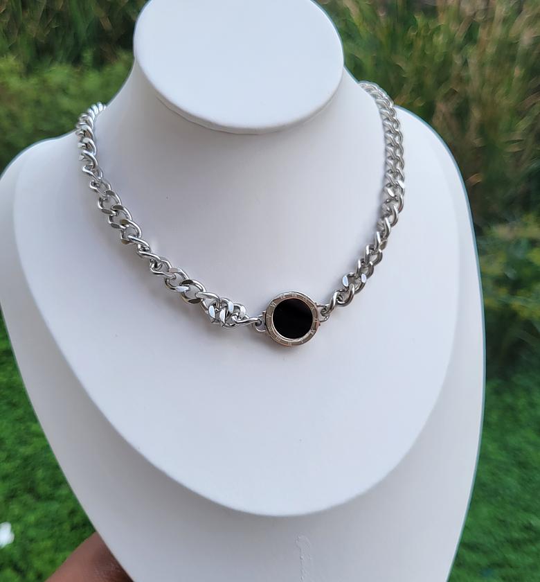Silver chunky necklace  image