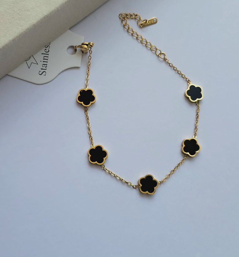 Vancleef bracelet  image