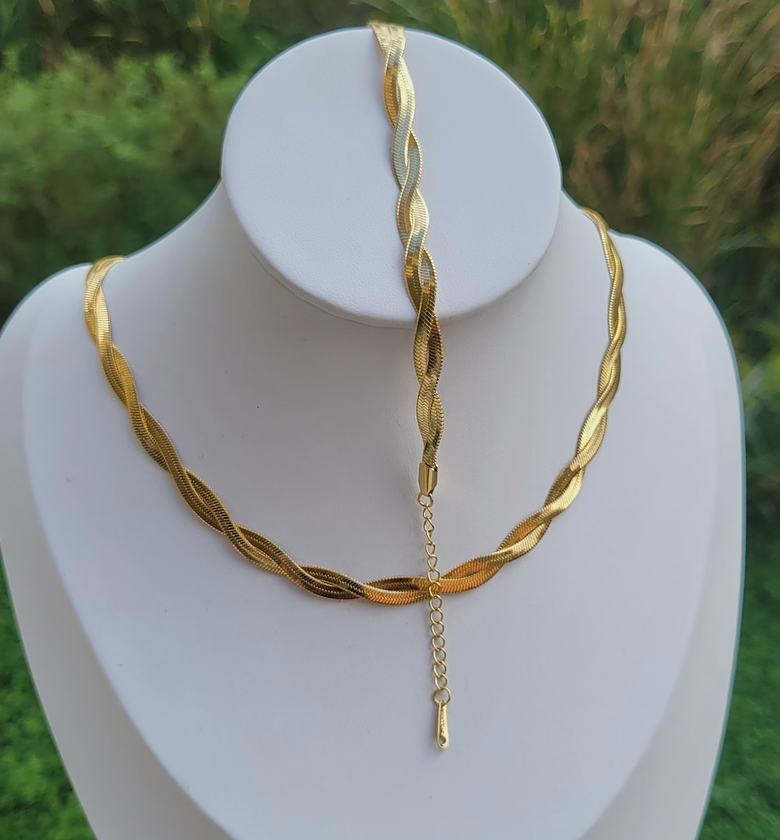 Twisted snake chain set image