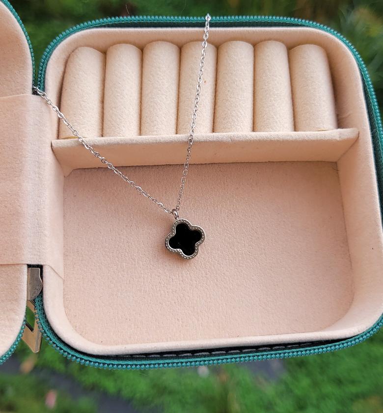 Silver vancleef  image