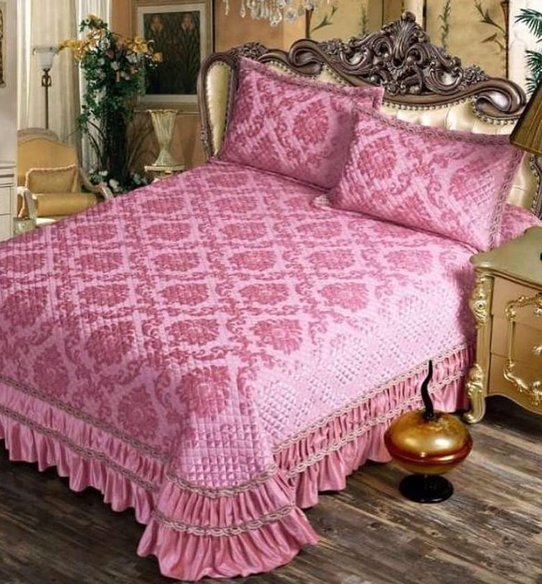 Heavy cotton bedcovers,  image