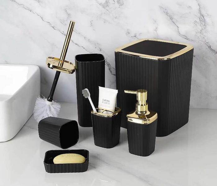 Bathroom set with gold ring image