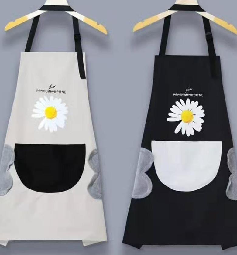 Water/oil proof kitchen apron. image