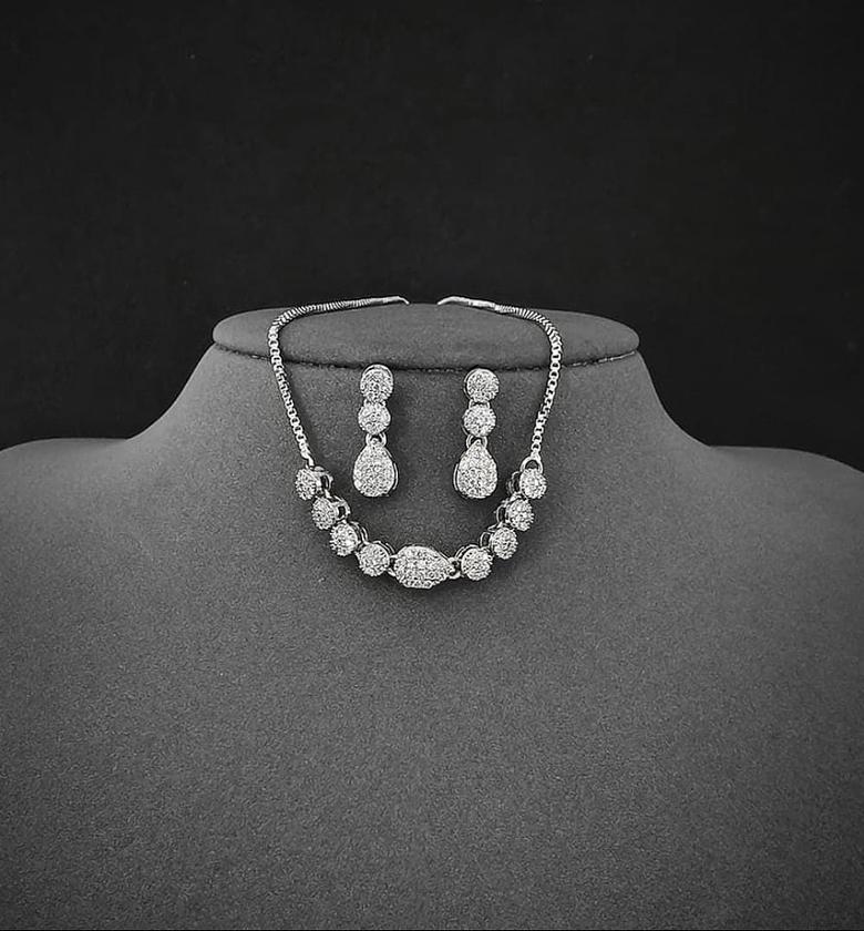 Earring and Bracelets  image