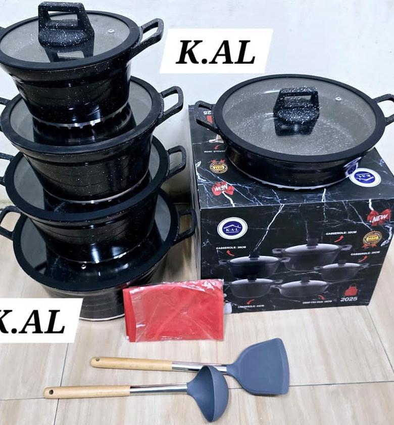 13Pcs Black Granite Coating Modern Kitchen Cookware Sufuria Set with Silicone Handles image
